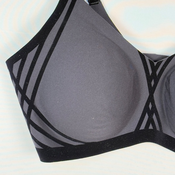 NWT HoneyLove Womens Silhouette Wireless Bonded Support Bra Sz L 38 B/C Black - Picture 6 of 12